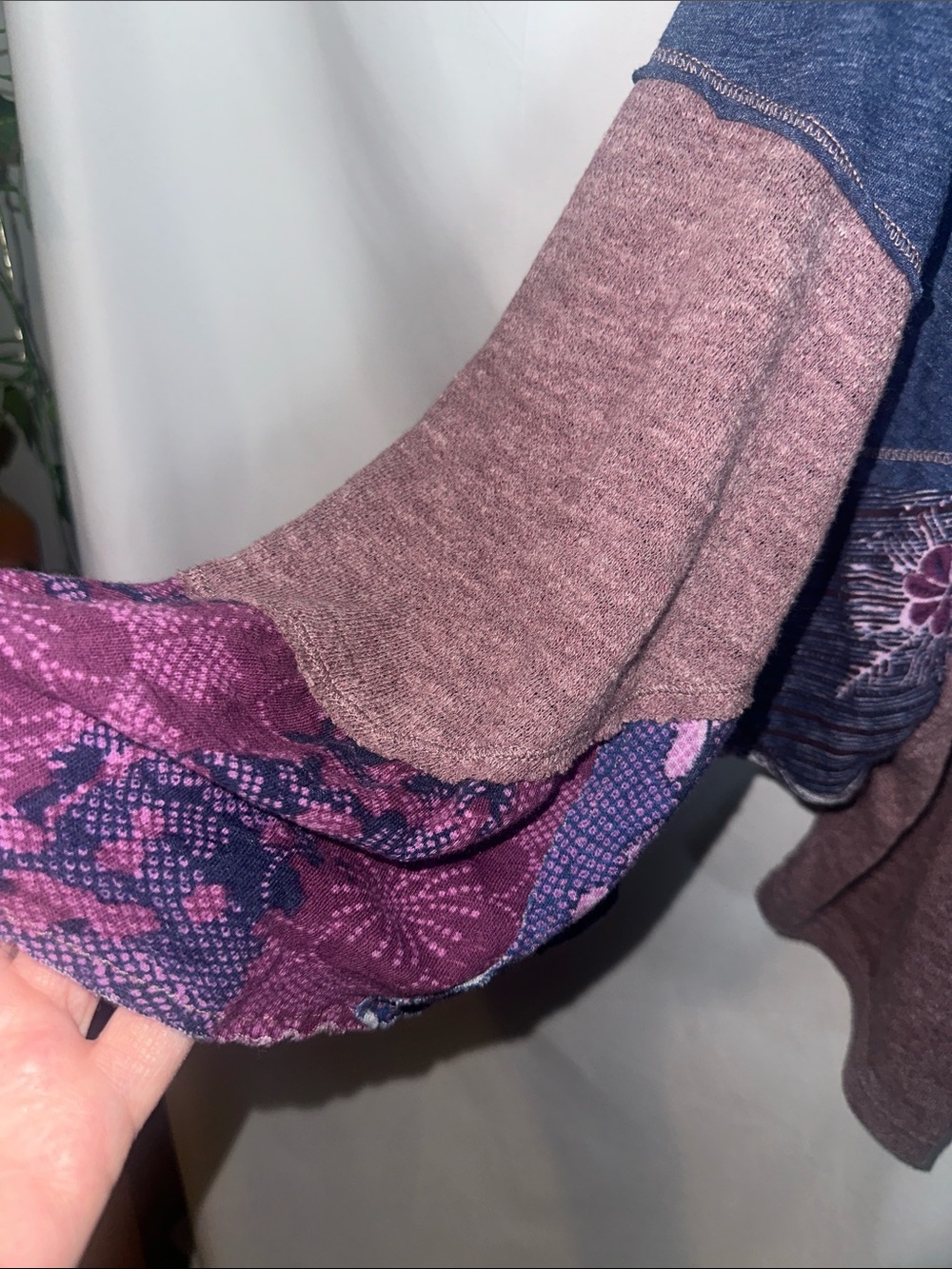 We The Free Long Sleeve Raglan Top in Mauve and Navy - Picture 5 of 7